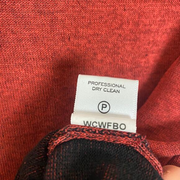 WLS Red Cotton Silk Knit Top Button Tab Sleeves Women’s Size L Preowned - Picture 6 of 11